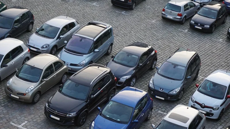 Najlepsze organizery samochodowe do małego bagażnika