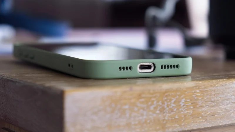 Ładowarki USB, powerbanki i zasilanie w trasie